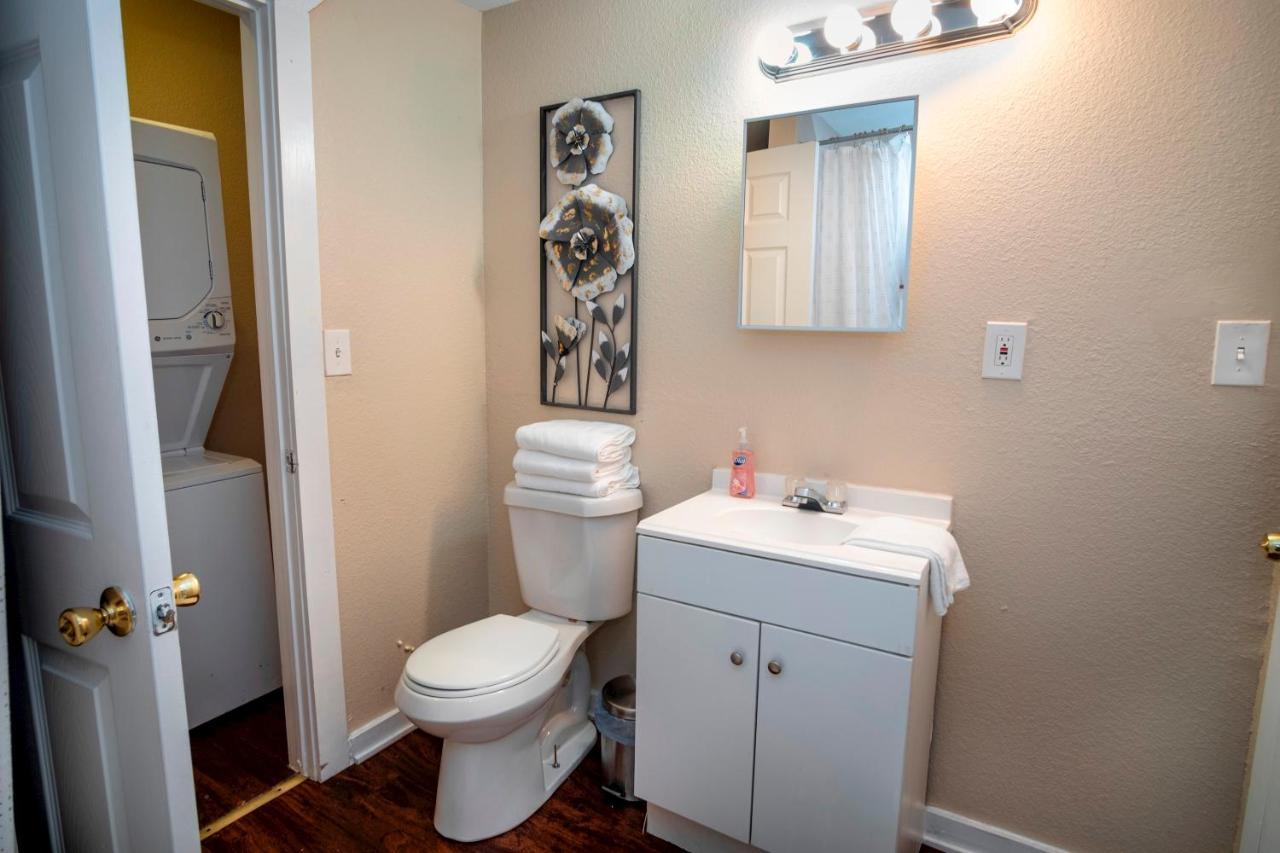 Cozy Downtown Guest House 2Br/1Ba Sleeps 8 サンアントニオ エクステリア 写真