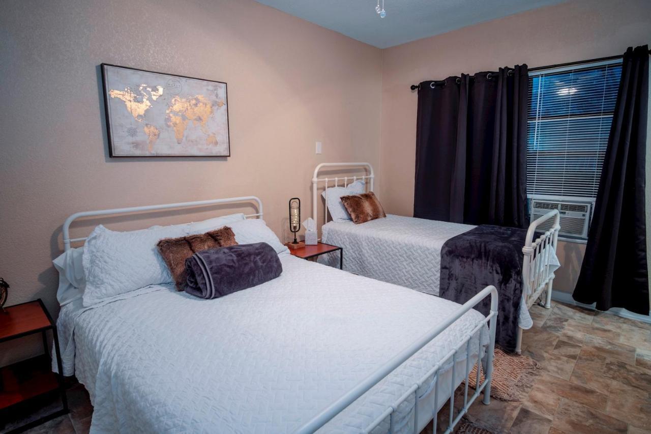 Cozy Downtown Guest House 2Br/1Ba Sleeps 8 サンアントニオ エクステリア 写真