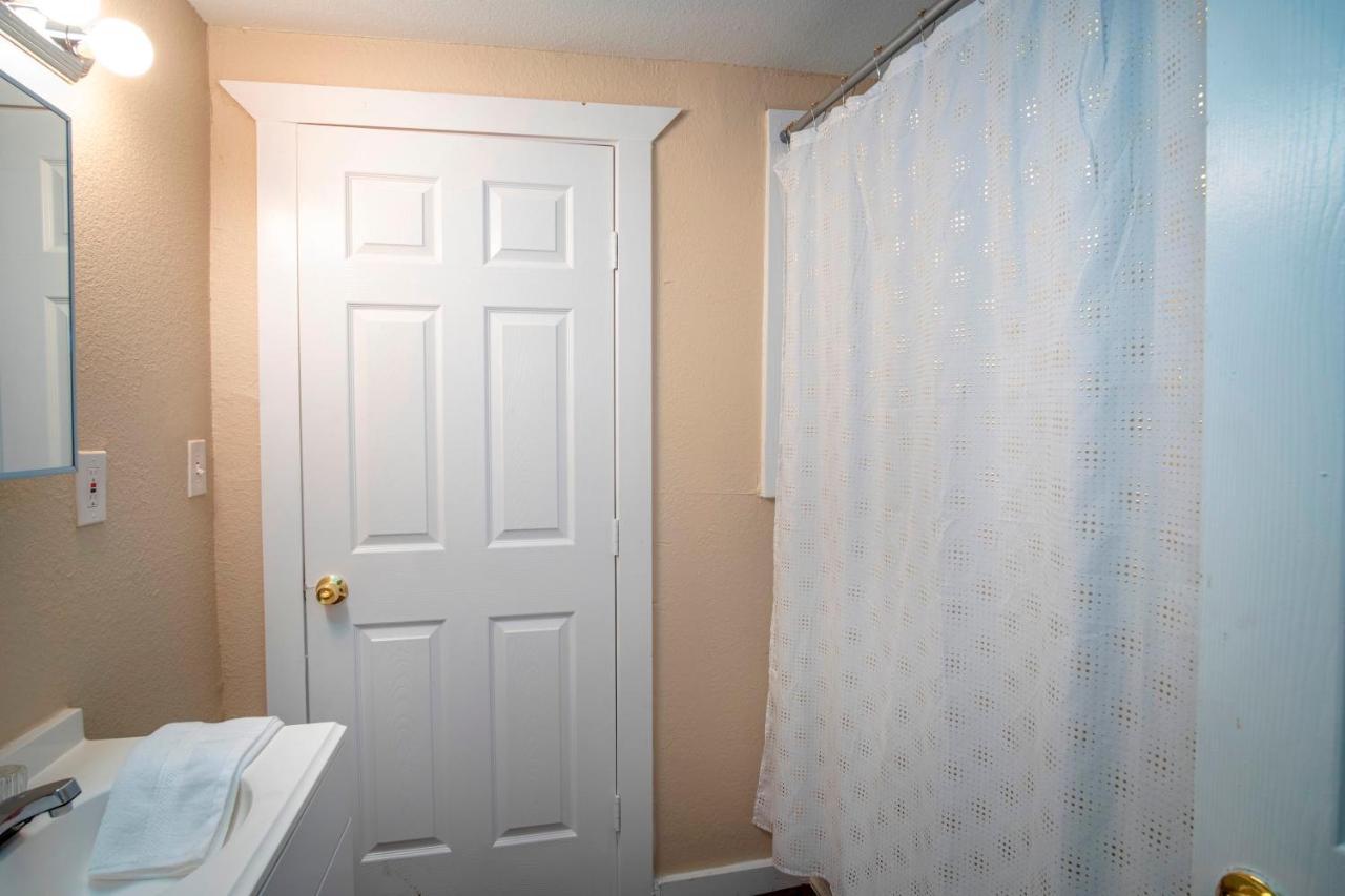 Cozy Downtown Guest House 2Br/1Ba Sleeps 8 サンアントニオ エクステリア 写真