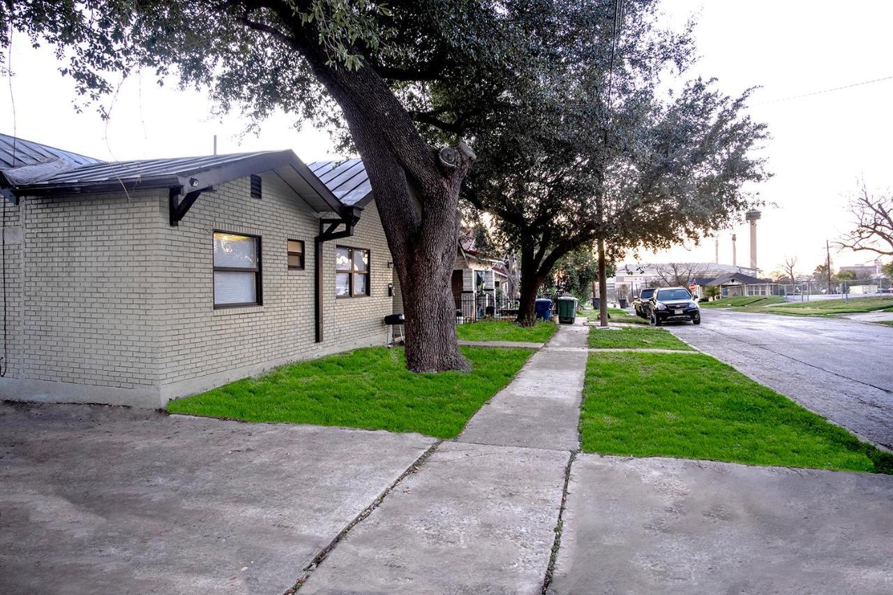 Cozy Downtown Guest House 2Br/1Ba Sleeps 8 サンアントニオ エクステリア 写真